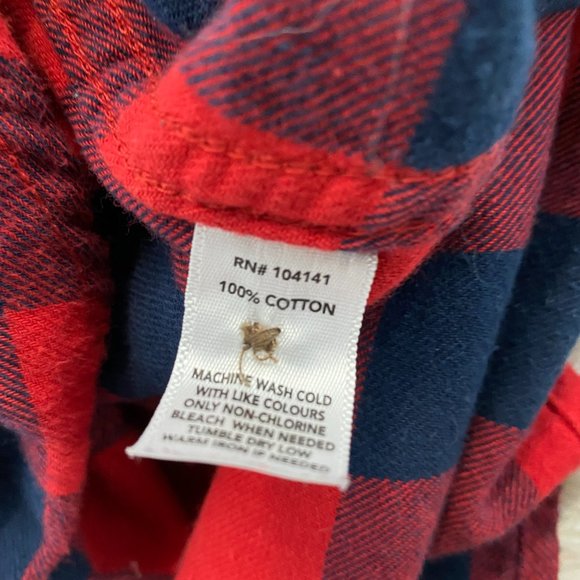 Field and Stream Red Navy Plaid Button Down Shirt - Picture 4 of 6